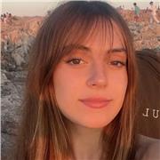 Profesora de inglés apta para niños/as de primaria, instituto y bachillerato.